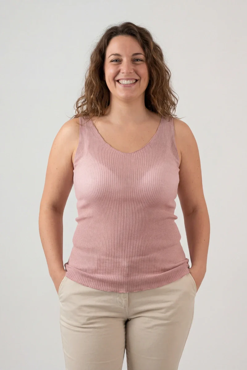 Canotta intima donna spalla larga in Lana e Seta - Image 6
