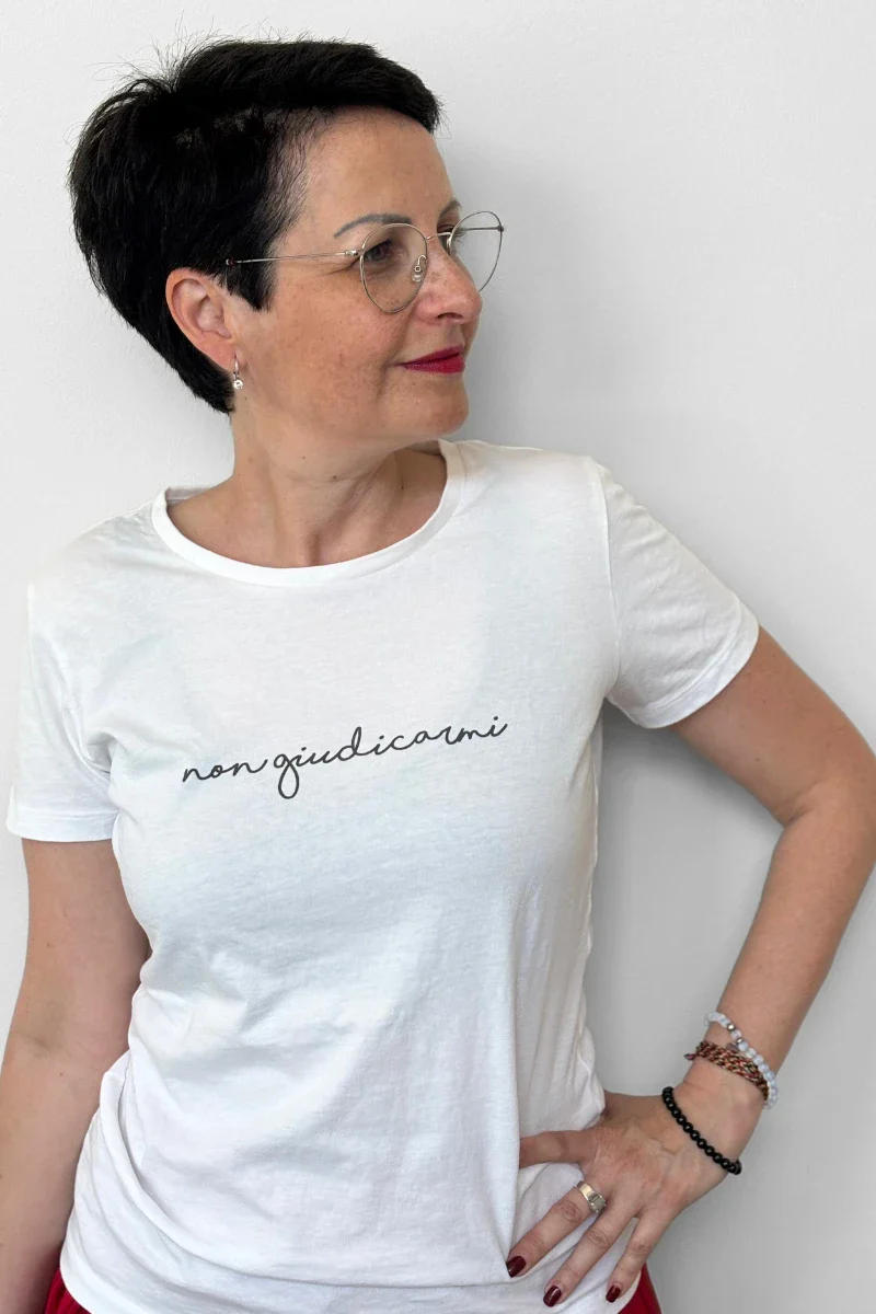 Maglia donna "Non giudicarmi" in cotone biologico