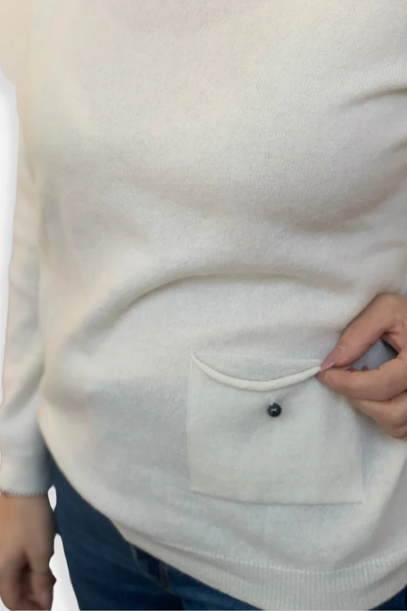 Maglioncino donna girocollo in lana e cashmere con taschina - Image 3