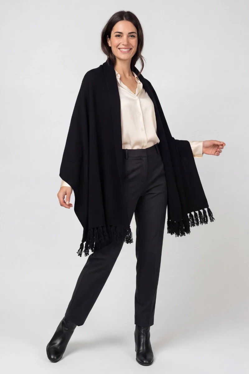 Sciarpa scialle in cashmere con frange - Image 2