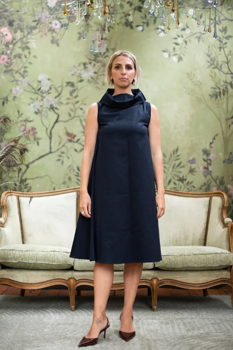 Vestito smanicato donna con collo in cotone